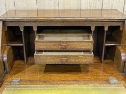 Pamono English Donkey Desk in Oak and Leather Top, 1950s><noscript><img width=