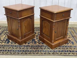 Pamono English Mahogany Bedside Tables, Set of 2><noscript><img width=