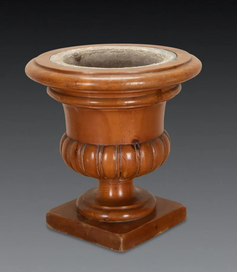 Pamono English Pine Wine Cooler or Jardiniere, 1880s> Planters And Jardiniere