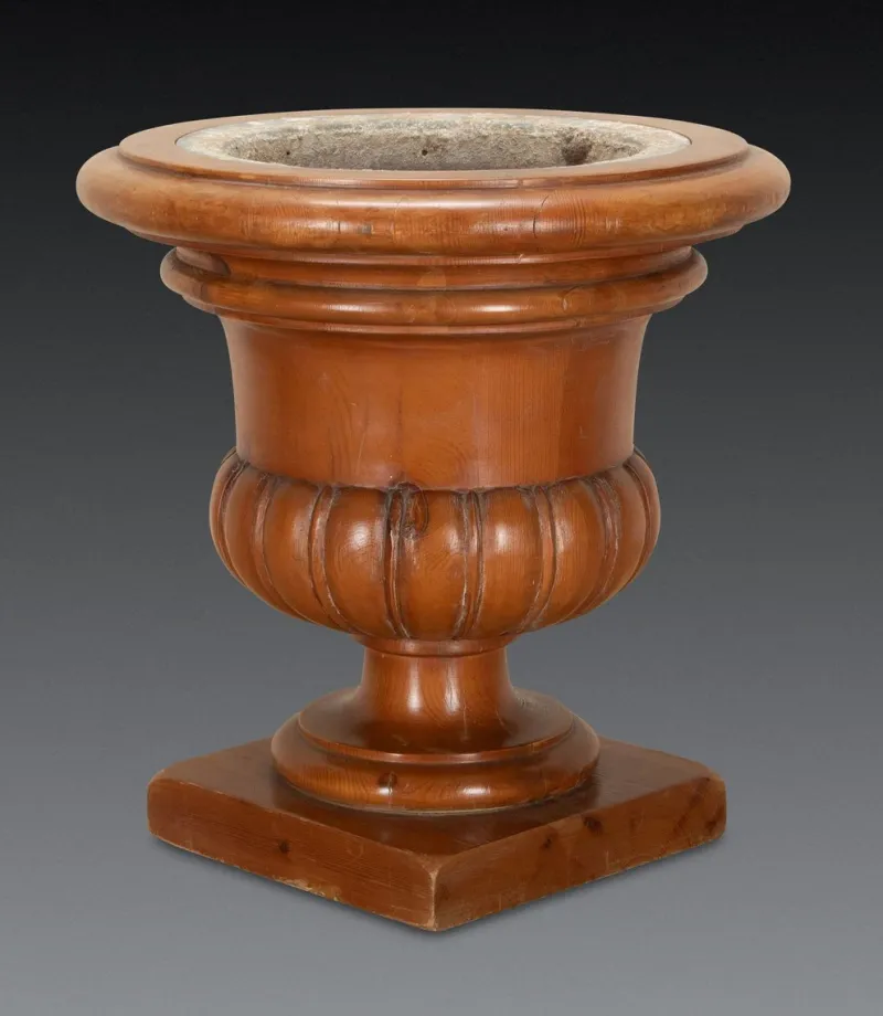 Pamono English Pine Wine Cooler or Jardiniere, 1880s> Planters And Jardiniere