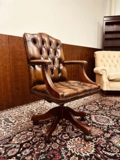 Pamono English President Chair in Leather><noscript><img width=