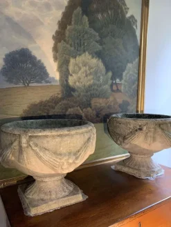 Pamono English Stone Urns, 1920s, Set of 2><noscript><img width=