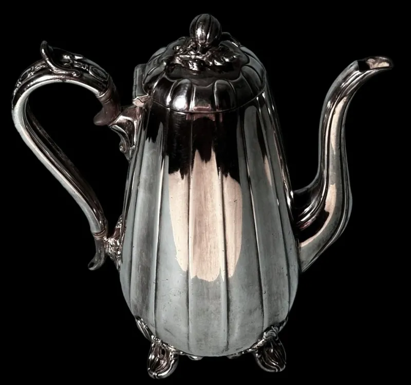 Pamono English Teapot in Silver-Plating from Dixon James, 1890> Coffee & Tea Service