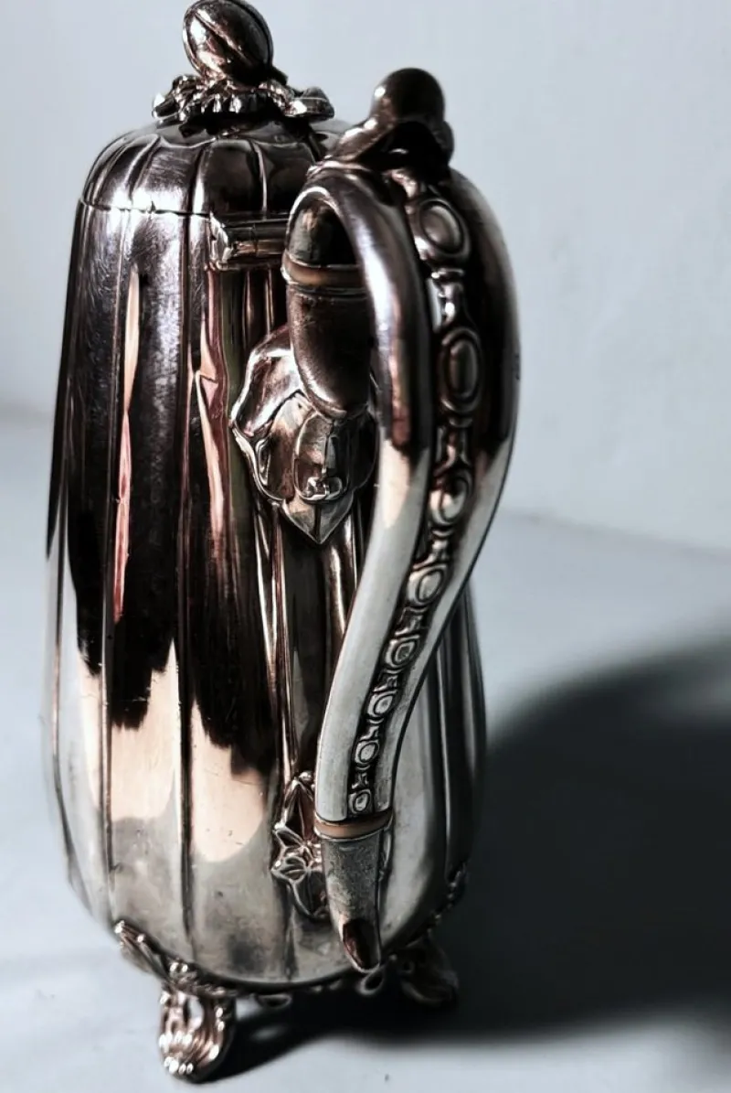 Pamono English Teapot in Silver-Plating from Dixon James, 1890> Coffee & Tea Service