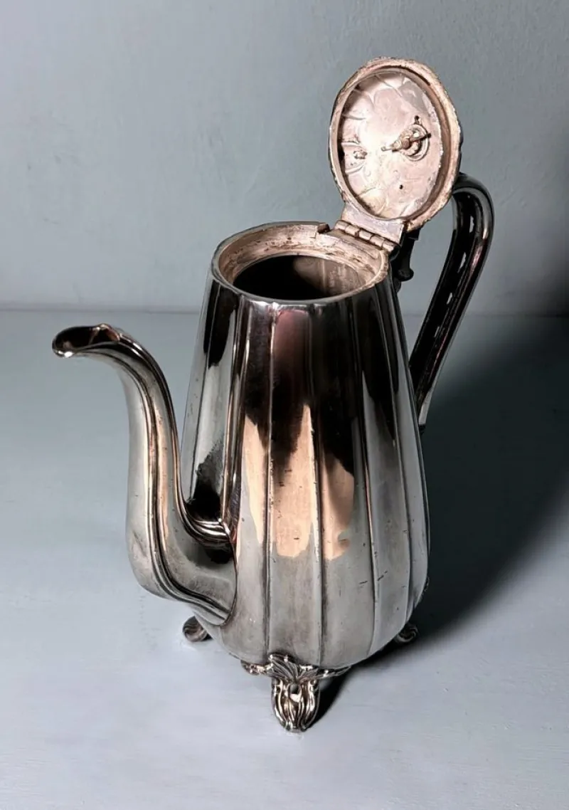 Pamono English Teapot in Silver-Plating from Dixon James, 1890> Coffee & Tea Service