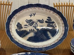 Pamono English Willow Porcelain Dinner Service, Set of 27><noscript><img width=