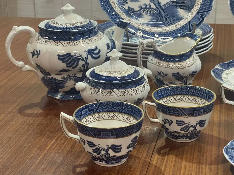 Pamono English Willow Porcelain Dinner Service, Set of 27> Dinnerware Accessories