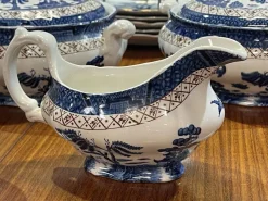 Pamono English Willow Porcelain Dinner Service, Set of 27><noscript><img width=
