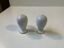 Pamono Errant Salt and Pepper Shakers in Porcelain from Bing & Grondahl, 1950s, Set of 2><noscript><img width=