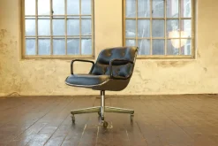 Sale Pamono Executive Swivel Chair by Charles Pollock for Knoll