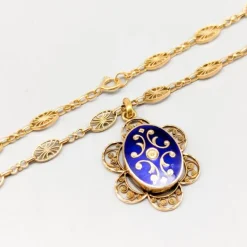 Pamono Fantasy Bracelet in Gold with Enamel Pendant> Bracelets