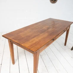 Pamono Farmhouse Table with Spindle Legs, 1900><noscript><img width=