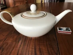 Best Pamono Favorit Tea Kettle from Hutschenreuther, Bavaria, Germany, 1940s