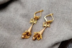 Pamono Filigree Gold Earrings with Articulated and Tilting Pendants, Set of 2><noscript><img width=