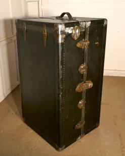 Pamono Fitted Steamer Trunk or Cabin Wardrobe from Excelsior, USA, 1890s> Trunks Crates & Baskets