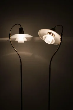 Pamono Floor Lamp in Bronze and Brass with Glass Shades attributed to Poul Henningsen, 1940s><noscript><img width=