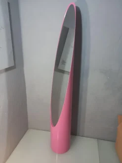 Pamono Floor Mirror Model Unghia Nail Lipstick in Rose Barbie> Mirrors