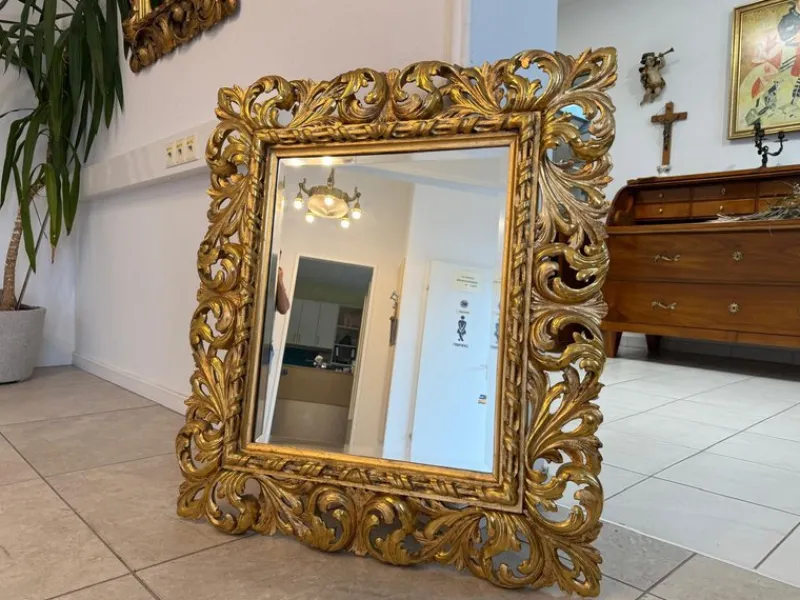Pamono Florentine Mirror with Acanthus Leaf Carving Wood, 1890s> Mirrors