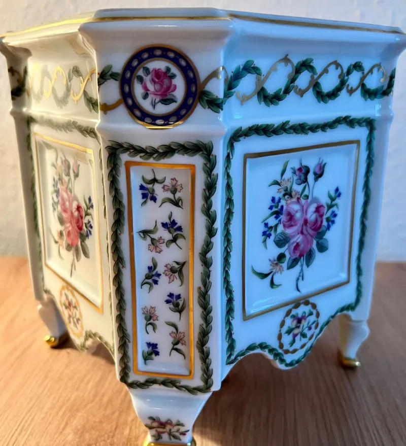 Pamono Flower Pots from Haviland Limoges, France, 1975, Set of 2> Planters And Jardiniere