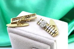Pamono Flower-Shaped Cufflinks with Brilliant-Cut Diamonds, Set of 2><noscript><img width=