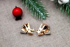 Hot Pamono Flower-Shaped Gold Earrings with Diamond Chips and Two Synthetic Garnet Stones, Set of 2