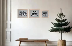Pamono Fluffy Ribbon Painting Black & WHite Striped Bow, Minimal Elegant With Frame><noscript><img width=