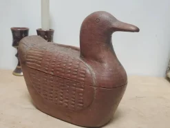 Outlet Pamono Folk Art Hand-Carved Teak Duck Box, 1960s