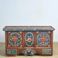 Pamono Folk Art Wedding Chest, 1718> Trunks Crates & Baskets
