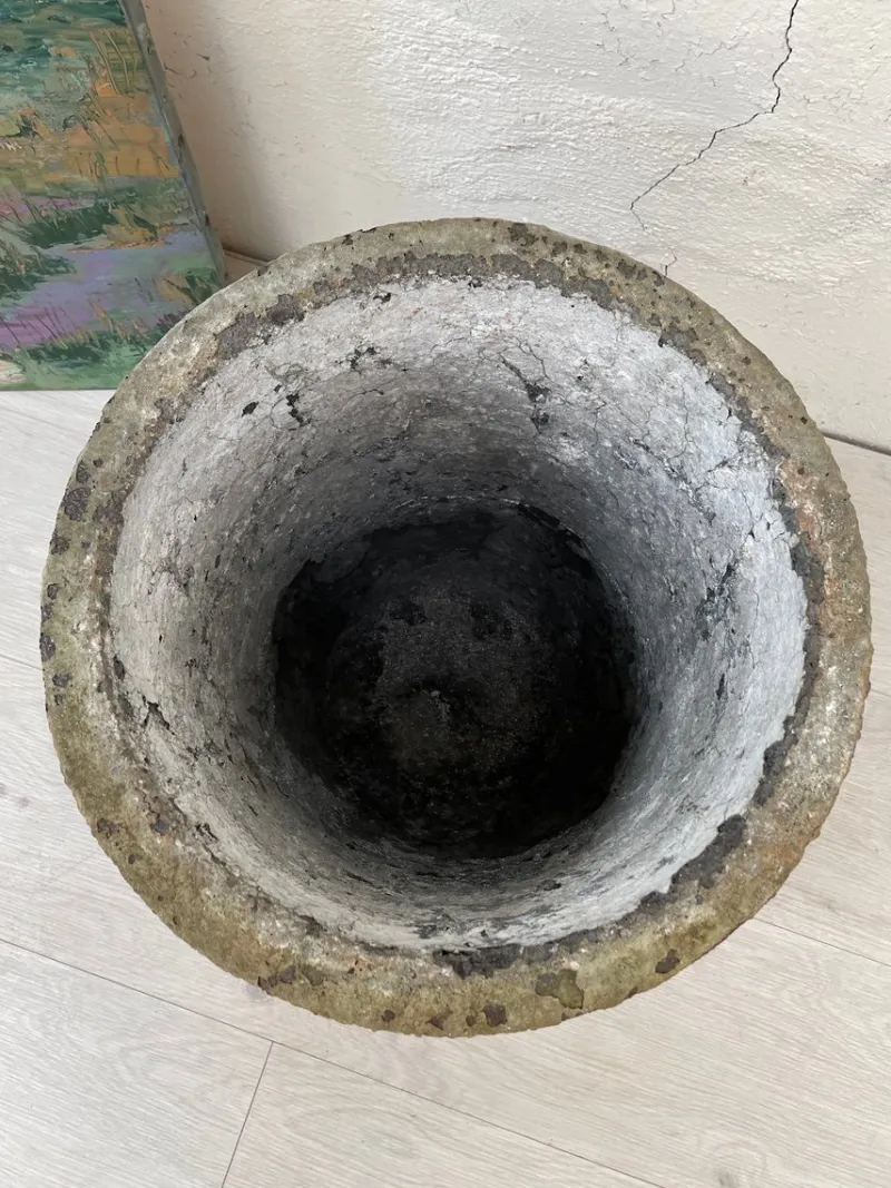 Pamono Foundry Crucible or Planter> Planters And Jardiniere