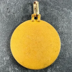 Sale Pamono French 18 Karat Yellow Gold Jesus Christ Crown of Thorns Charm Pendant by Sam Grün, 1920s