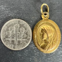 Pamono French 18 Karat Yellow Gold Virgin Mary Medal Pendant from Mazzoni, 1930s><noscript><img width=