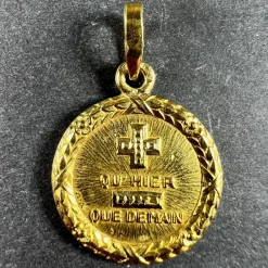 Pamono French 18 Karat Yellow Gold Plus Quhier More Than Yesterday Love Medal Pendant by Augis, 1950s> Rings