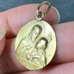 Best Pamono French 18 Karat Yellow Gold Jesus Christ Communion Medal Charm Pendant by Lasserre, 1930s