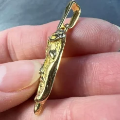 Pamono French 18 Karat Yellow Gold Jesus Christ Crown of Thorns Medal Pendant, 1970s