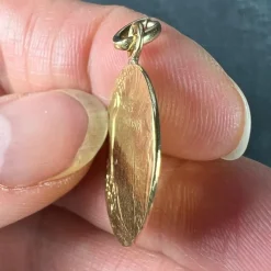 New Pamono French 18 Karat Yellow Gold Bonheur Good Luck Lucky Charm Medal Pendant, 1890s