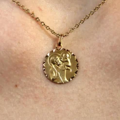 Pamono French 18 Karat Yellow Gold Saint Christopher Medal Pendant, 1960s><noscript><img width=