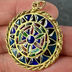 Pamono French 18 Karat Yellow Gold and Enamel Window Plique a Jour Pendant Medal, 1950s><noscript><img width=