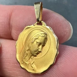 Pamono French 18 Karat Yellow Gold Virgin Mary Religious Medal Pendant, 1960s><noscript><img width=