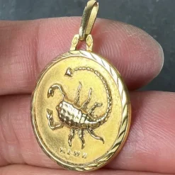 Pamono French 18 Karat Yellow Gold Scorpio Zodiac Charm Medal Pendant, 1950s><noscript><img width=