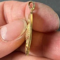 Pamono French 18 Karat Yellow Gold Scorpio Zodiac Charm Medal Pendant, 1950s><noscript><img width=