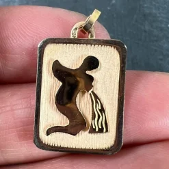 Discount Pamono French Aquarius Starsign Zodiac 18k Yellow Gold Charm Medal Pendant, 1980s