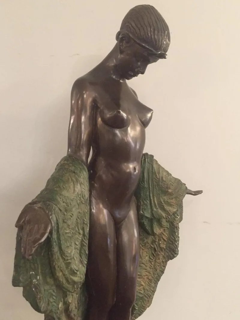 Pamono French Art Deco Bronze Dancer Figure by J.E Descomps> Art Deco