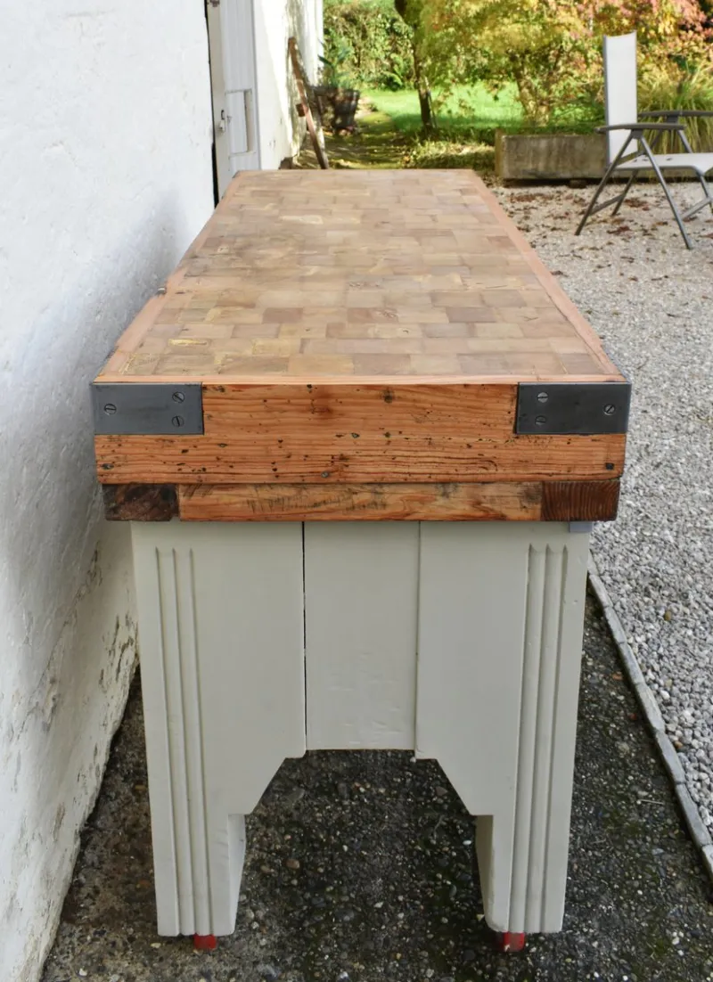 Pamono French Art Deco Butchers Block, 1920s> Worktables & Workbenches