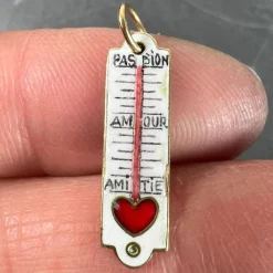 Pamono French Art Deco Love Thermometer 18k Yellow Gold Enamel Charm Pendant, 1890s><noscript><img width=