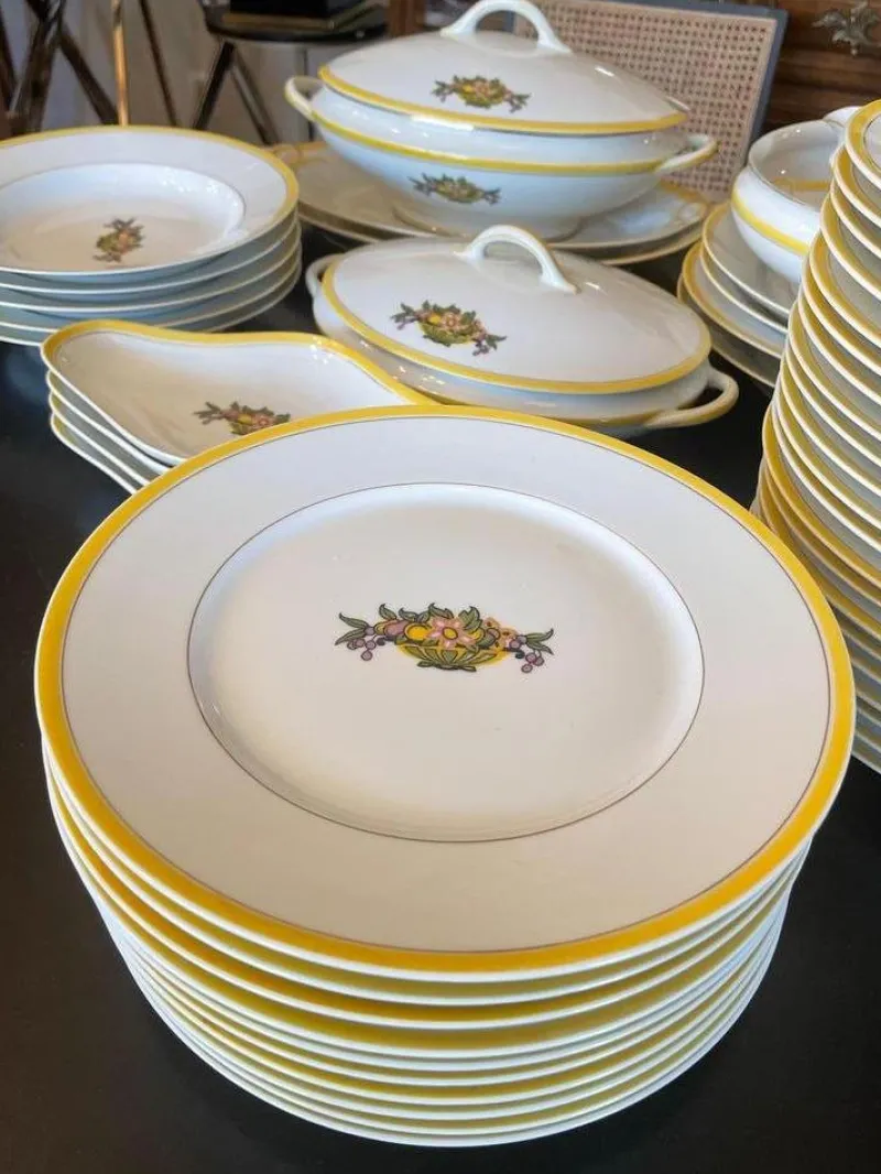 Pamono French Art Deco Service in Porcelain from Limoges, 1920s, Set of 49> Dinner Plates & Bowls