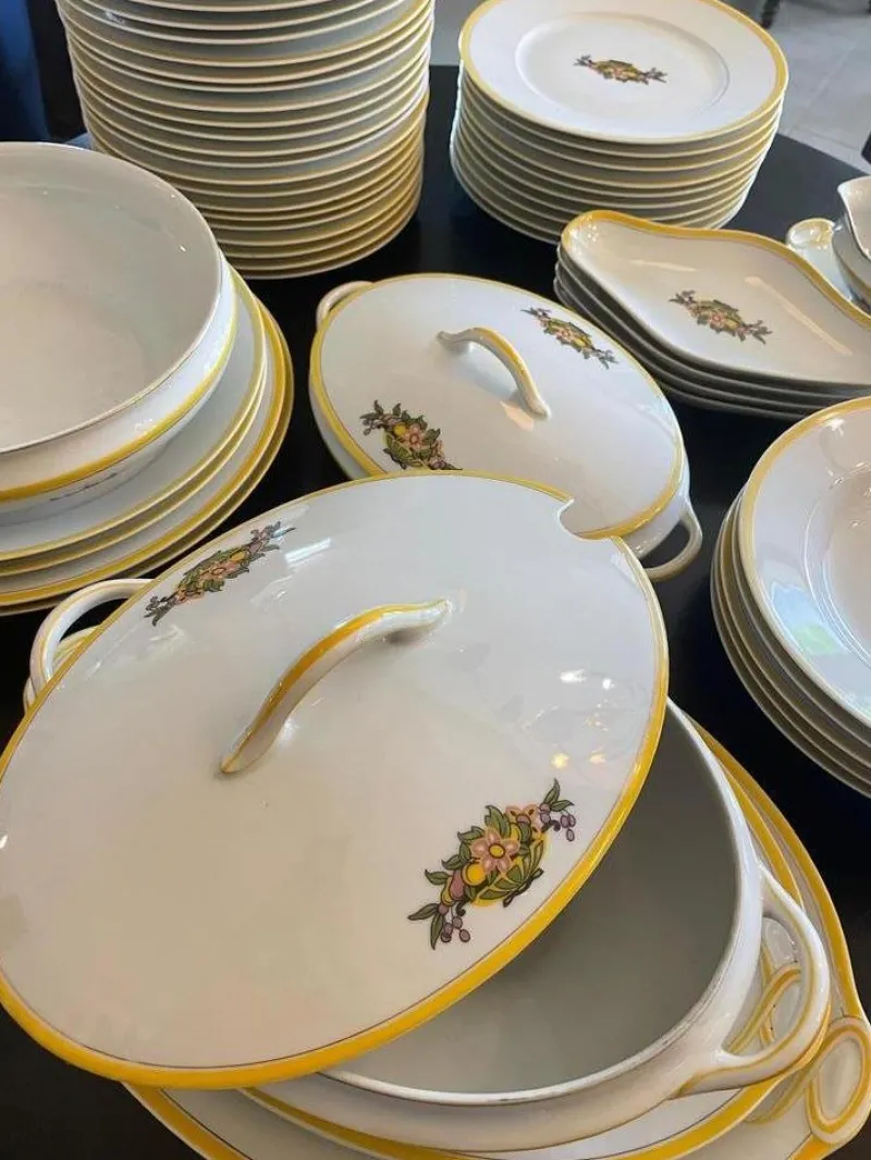 Pamono French Art Deco Service in Porcelain from Limoges, 1920s, Set of 49> Dinner Plates & Bowls