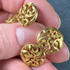 Hot Pamono French Art Nouveau 18 Karat Yellow Gold Mistletoe Leaves Cufflinks, 1890s, Set of 2