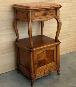 Pamono French Bedside Tables with Cabriole Legs, 1950s, Set of 2><noscript><img width=