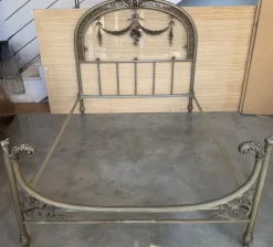 Pamono French Belle Époque Bronze, Iron, Brass and Glass Double Bed, 19th Century> Beds & Bedroom Sets