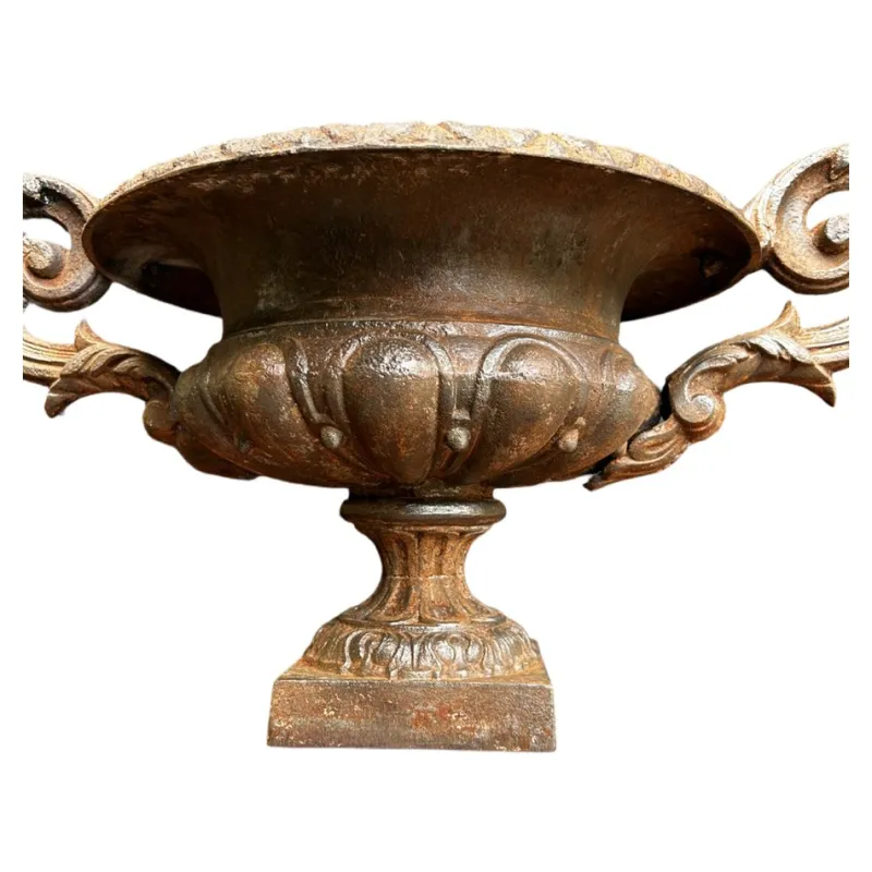 Pamono French Cast Iron Campana Urn by Alfred Corneau, 1800s> Planters And Jardiniere